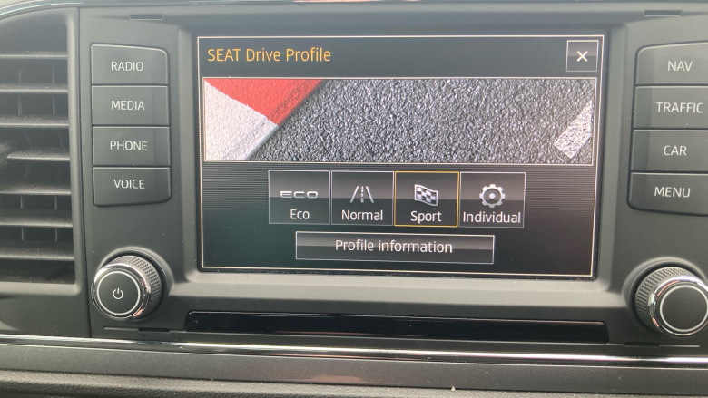 SEAT Leon 1.4 EcoTSI 150 FR 5dr [Technology Pack] Petrol Hatchback